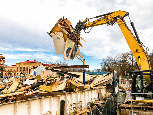 Best Yard Cleanup Services  in Union City, CA